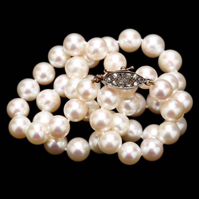 pearl-necklace-with-silver-topped-gold-and-diamond-clasp