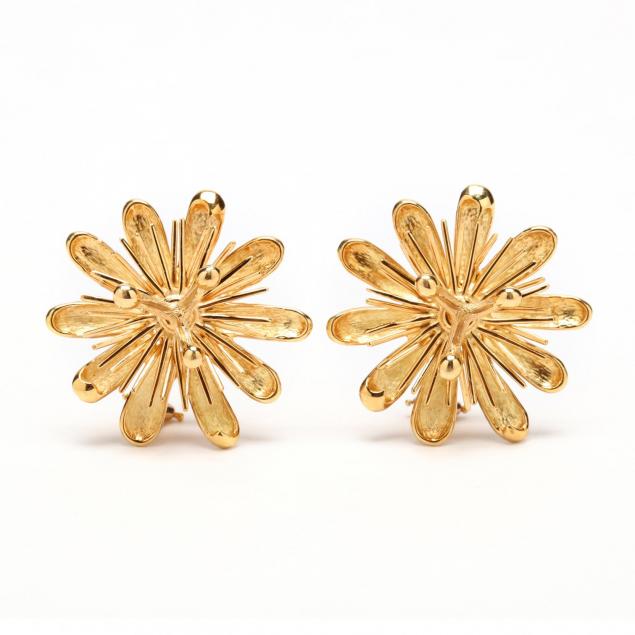 18kt-gold-earrings