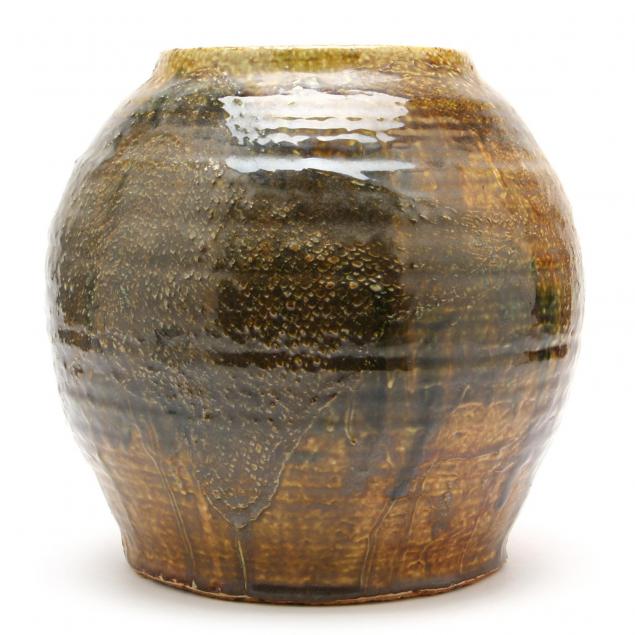 asian-pottery-vessel