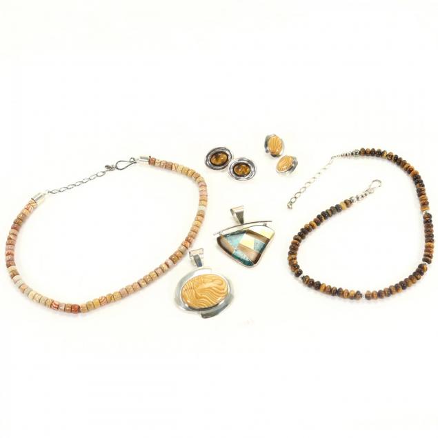 agate-and-tiger-eye-jewelry-group