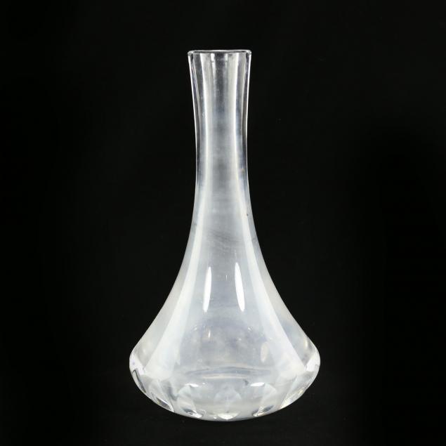 baccarat-modernist-crystal-vase