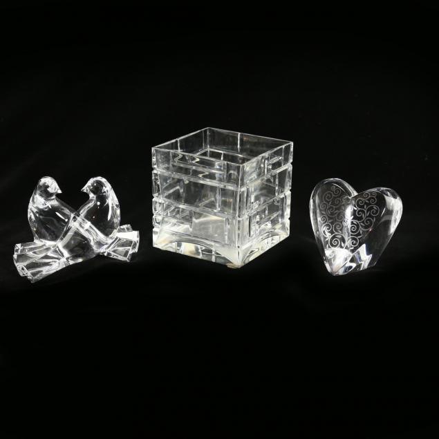 baccarat-three-crystal-desk-accessories