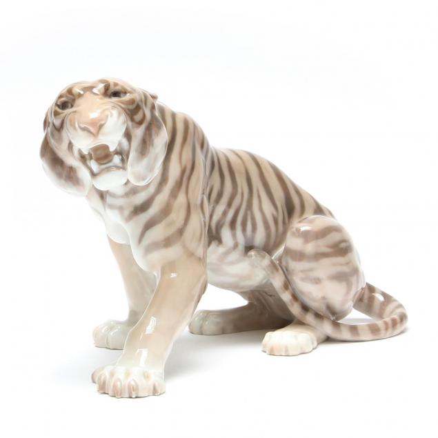 bing-grondahl-porcelain-tiger