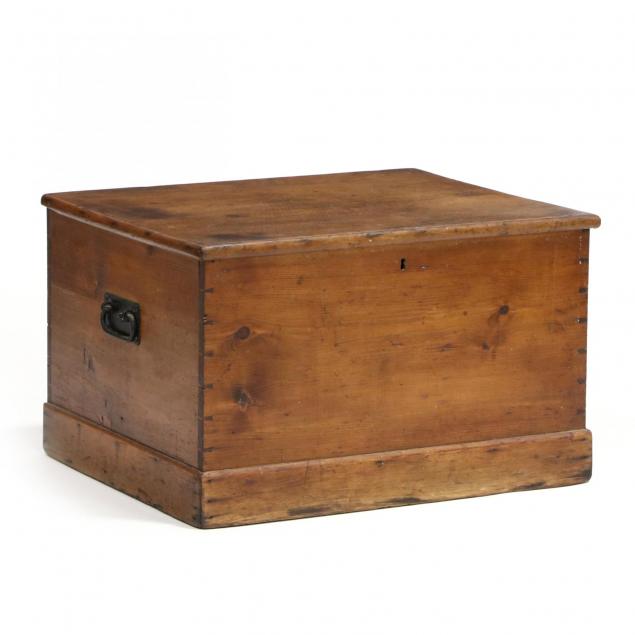 antique-storage-chest