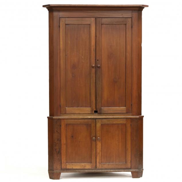 southern-chippendale-corner-cupboard