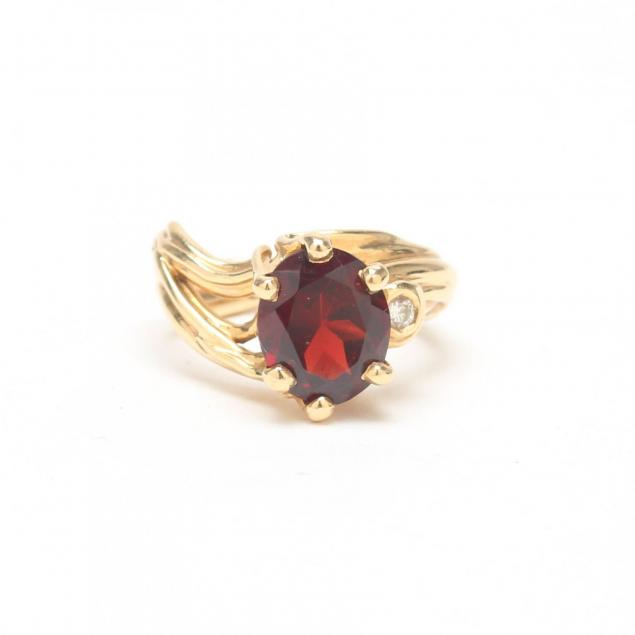 14kt-gold-garnet-and-diamond-ring