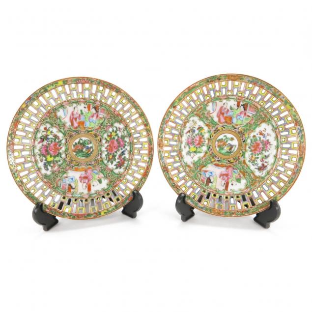 pair-of-rose-medallion-reticulated-cabinet-plates