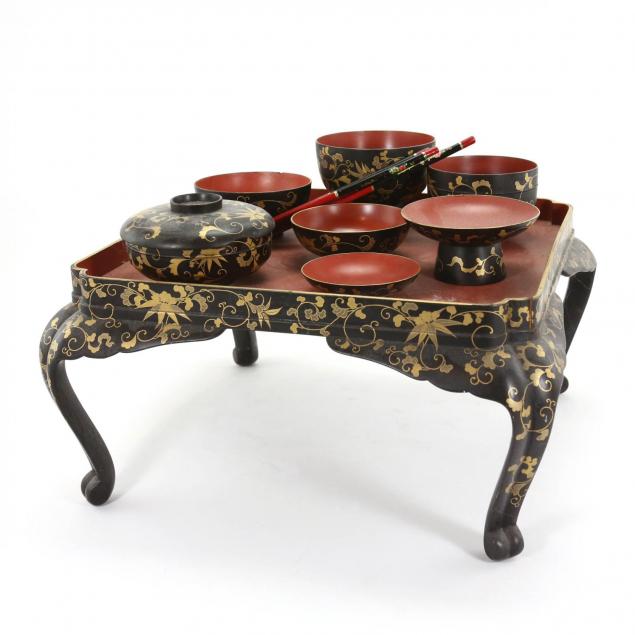 group-of-black-lacquer-tableware