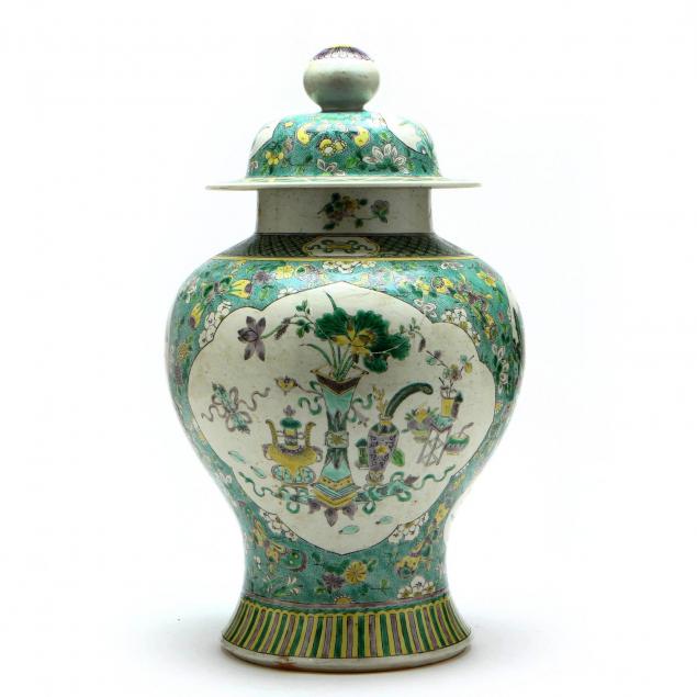 a-chinese-porcelain-famille-verte-covered-jar