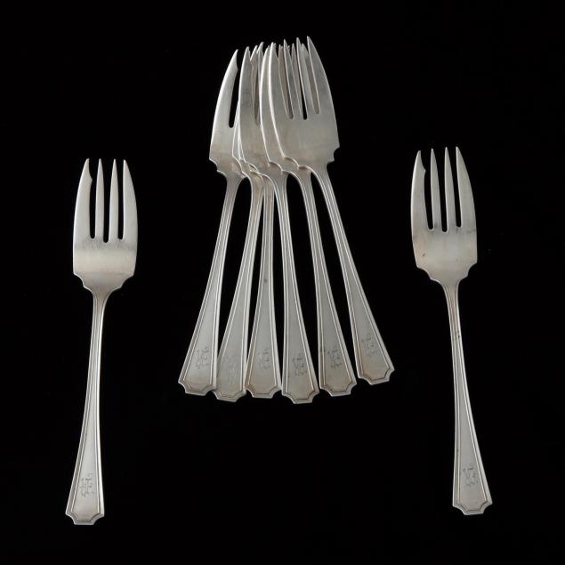 durgin-group-of-eight-sterling-forks
