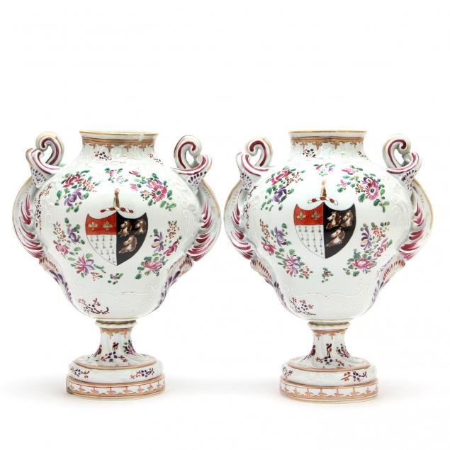 a-pair-of-samson-armorial-mantel-garniture-urns