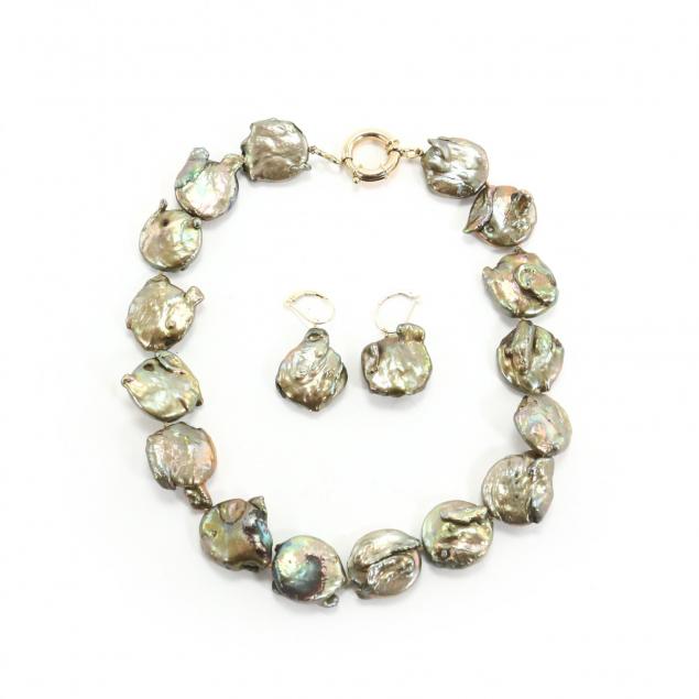 chinese-freshwater-coin-pearl-necklace-and-earrings