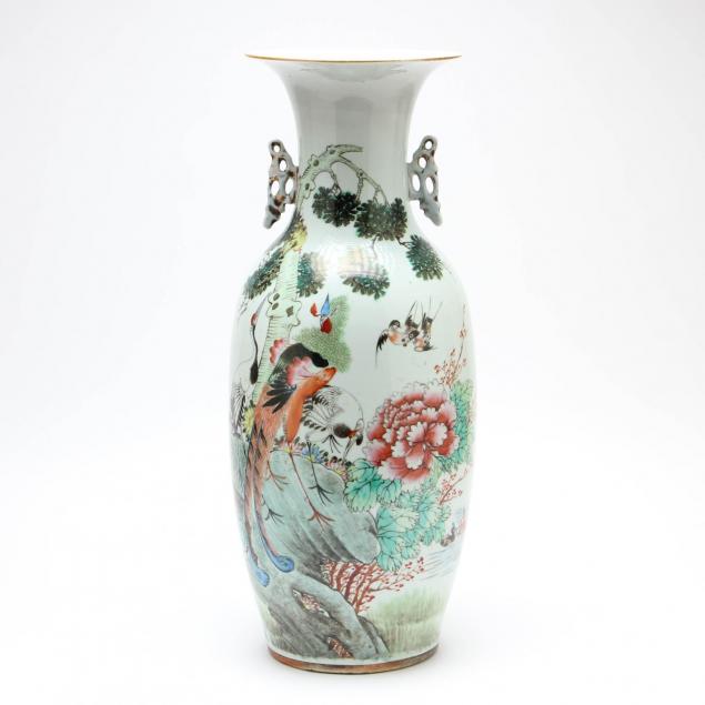 large-chinese-export-vase