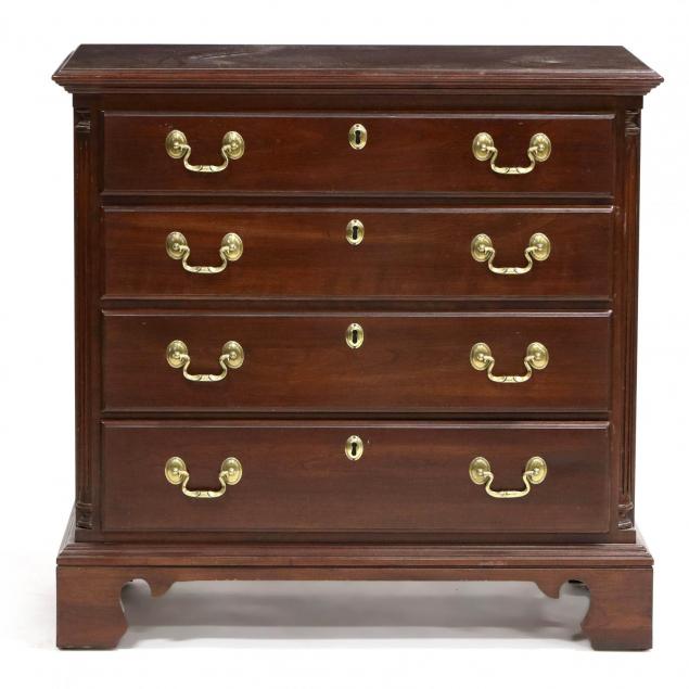 ethan-allen-chippendale-style-diminutive-chest-of-drawers