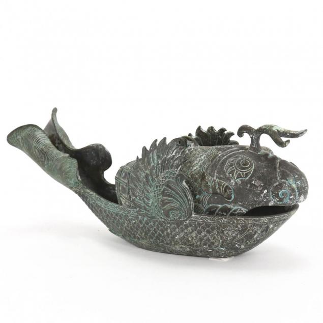 chinese-bronze-lidded-fish-vessel