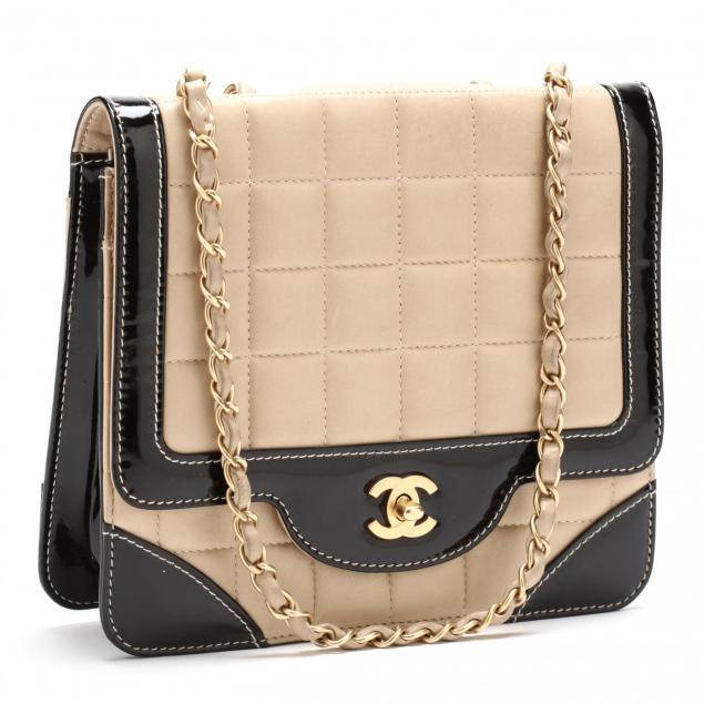 bi-color-classic-flap-shoulder-bag-chanel