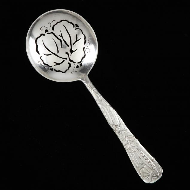 tiffany-co-vine-sterling-silver-large-pierced-pea-server