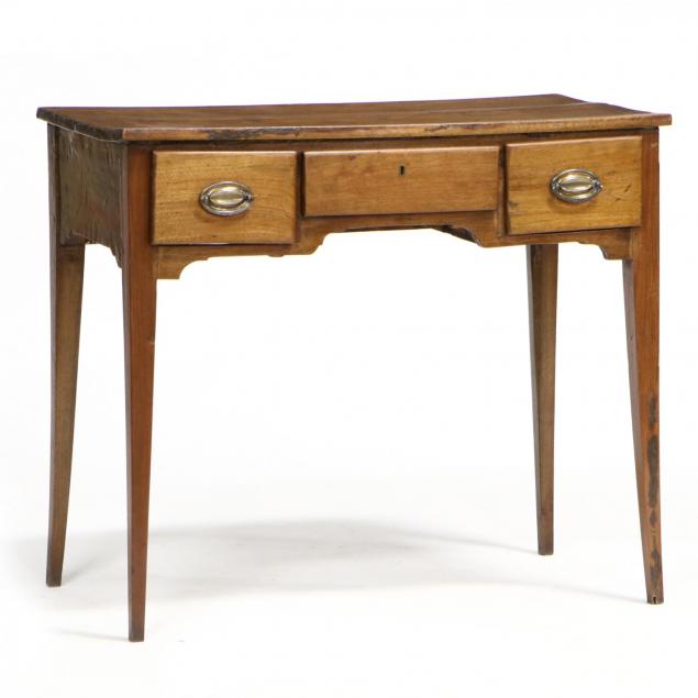 hepplewhite-style-dressing-table