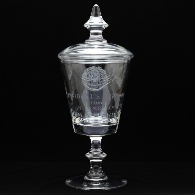 val-st-lambert-crystal-lidded-bulldog-trophy