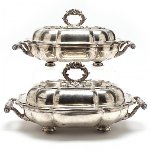 a-pair-of-19th-century-english-silverplate-entree-dishes-with-covers