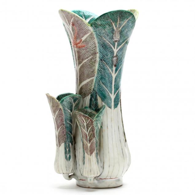 a-chinese-famille-rose-cabbage-vase