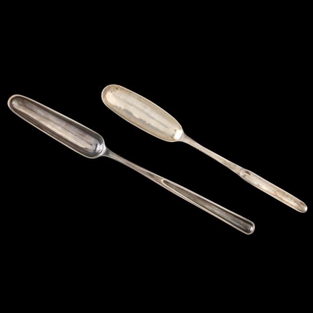 two-georgian-silver-marrow-scoops