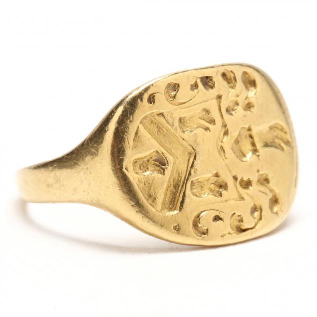 18kt-gold-signet-ring