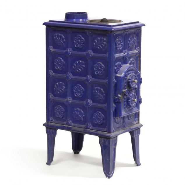 lange-svendborg-denmark-cobalt-enameled-cast-iron-wood-stove