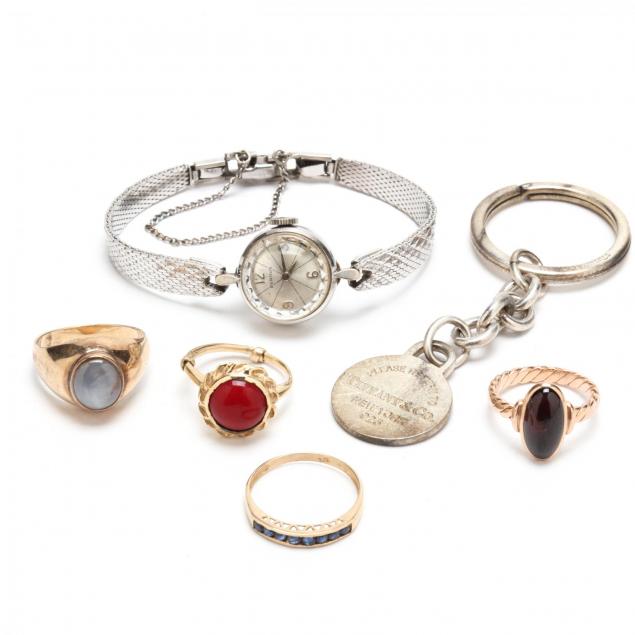 assorted-jewelry-items