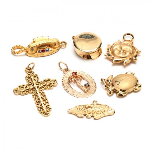 group-of-gold-and-gold-plated-charms
