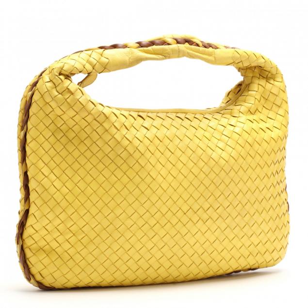 medium-intrecciato-hobo-bag-bottega-veneta