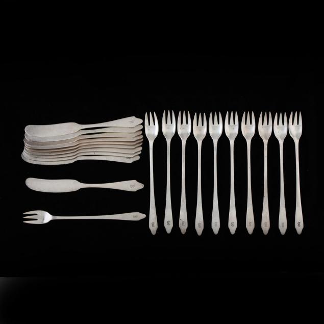 tiffany-co-clinton-sterling-silver-flatware