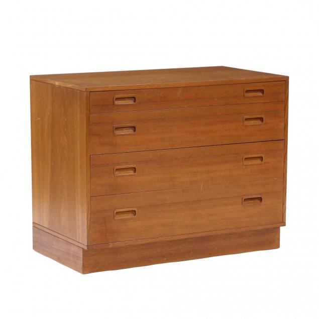 poul-hundevad-for-hu-chest-of-drawers