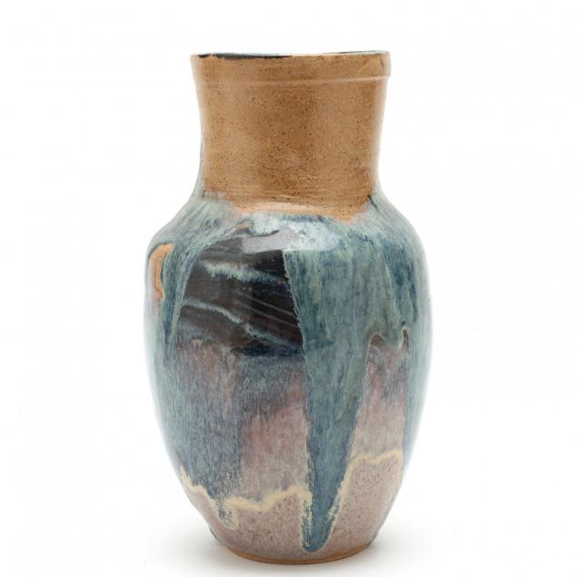 studio-pottery-vase-joyce-wray