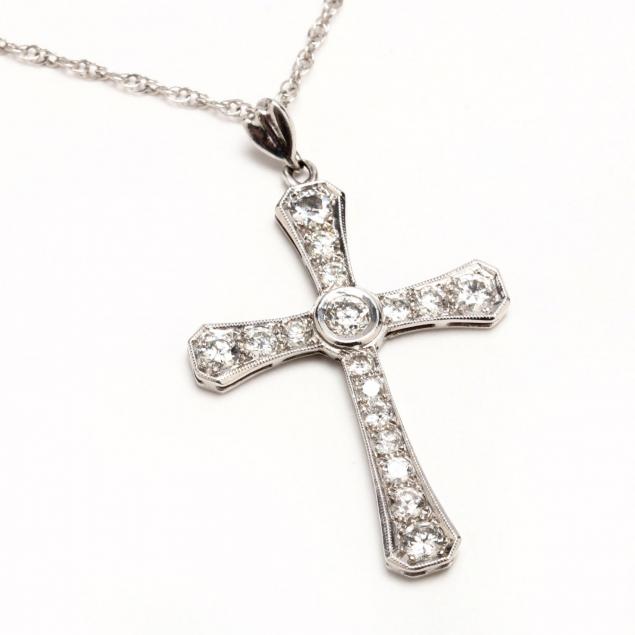 platinum-and-diamond-cross-pendant-necklace