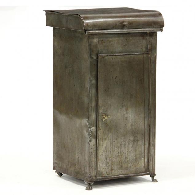 antique-industrial-wash-stand