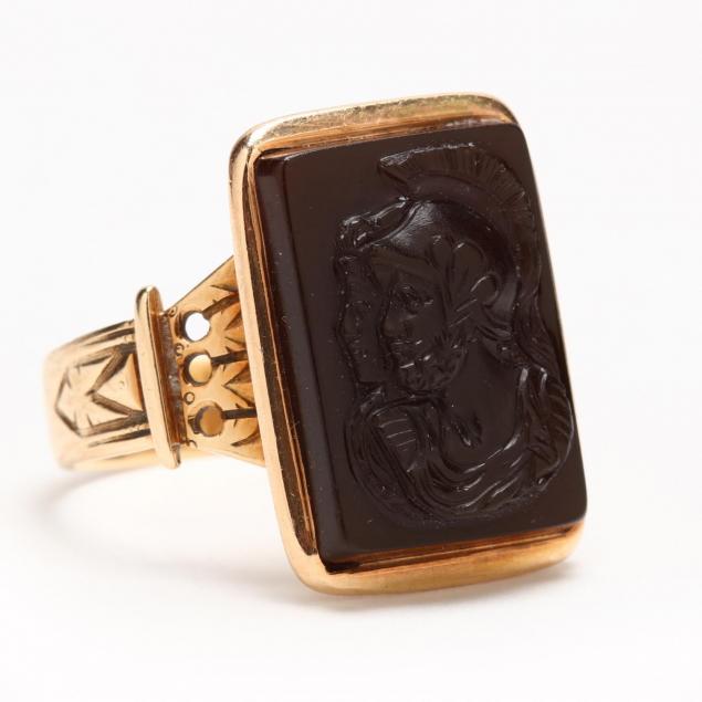 antique-gold-and-carnelian-ring