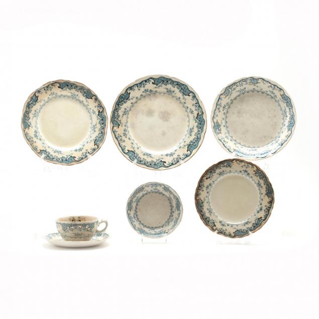 ye-olde-hall-potteries-ivy-china-set