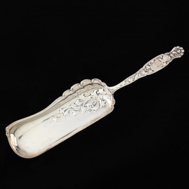 whiting-heraldic-sterling-silver-crumber