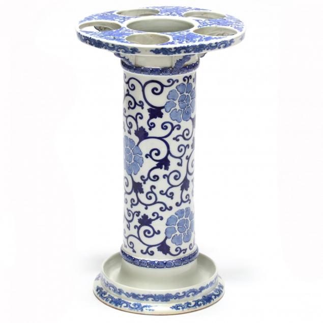 a-chinese-export-blue-and-white-umbrella-stand