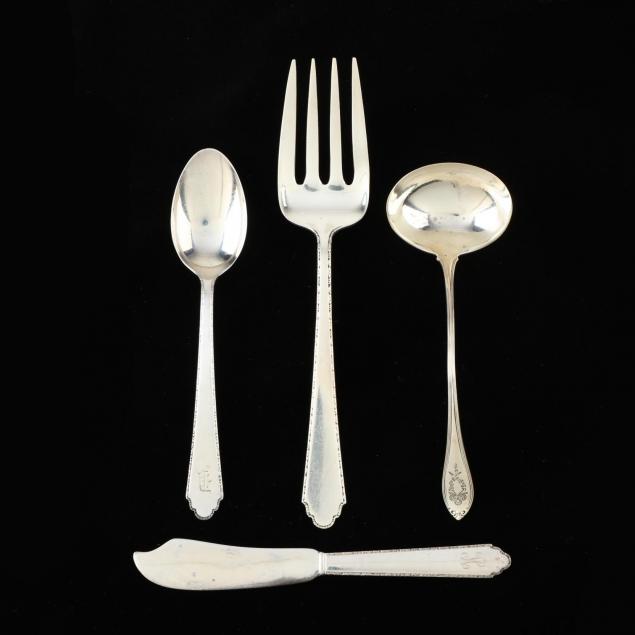 lunt-william-mary-sterling-silver-flatware