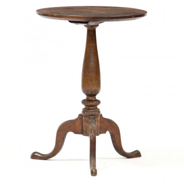 american-queen-anne-candlestand