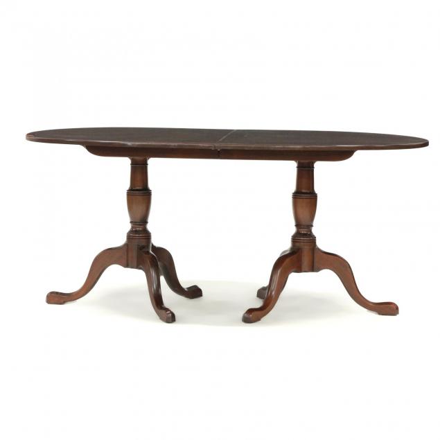 queen-anne-style-double-pedestal-dining-table
