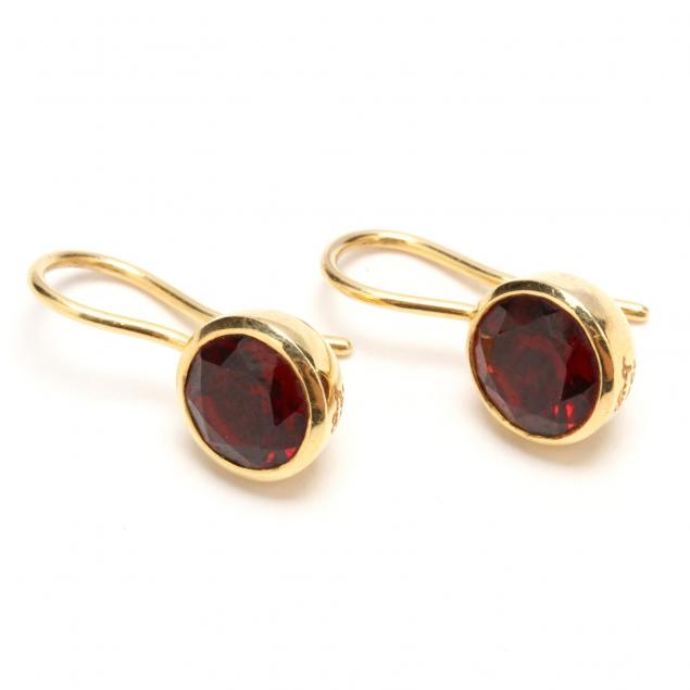 pair-of-18kt-gold-and-garnet-earrings-georg-spreng