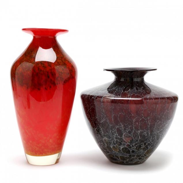 two-contemporary-glass-vases