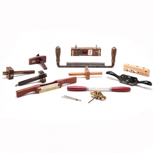 group-of-woodworking-hand-tools