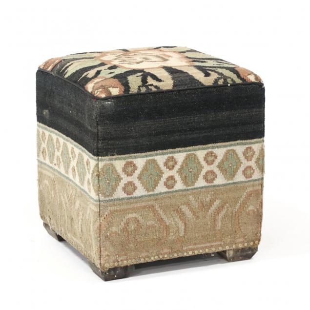 contemporary-kilim-upholstered-ottoman