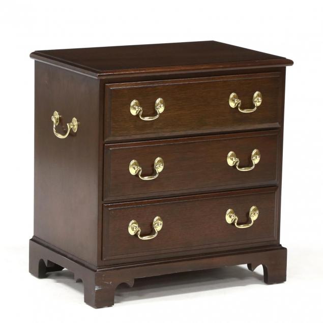 chippendale-style-miniature-chest-of-drawers