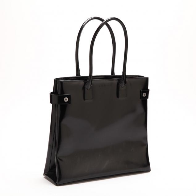 black-patent-leather-shopper-tote-gucci