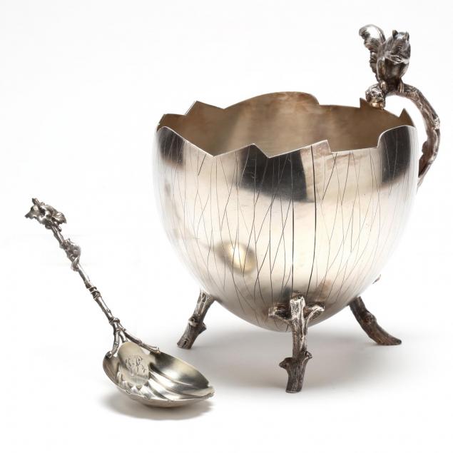 a-meriden-silverplate-nut-bowl-with-spoon